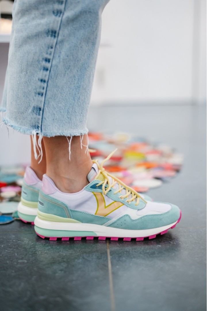 VICTORIA 1156115 LILA