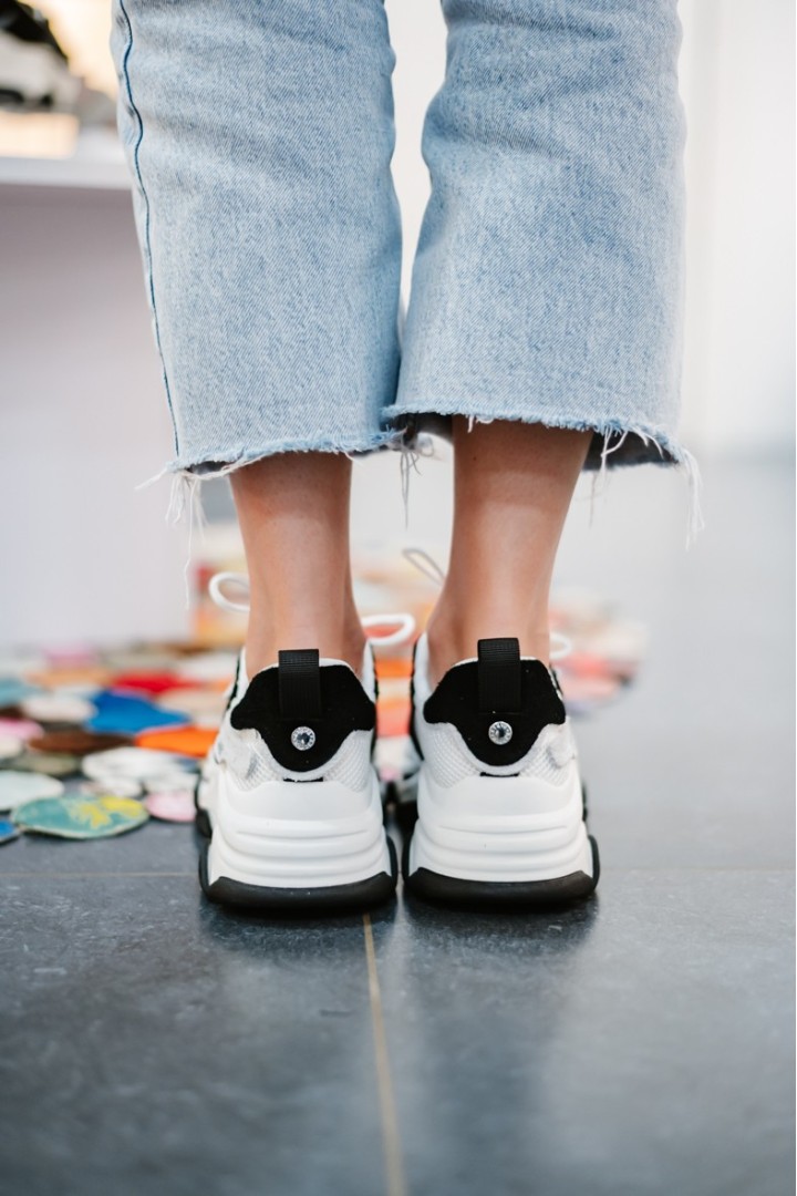 STEVE MADDEN POSSESSION ICE WHITE BLACK