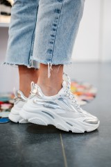STEVE MADDEN POSSESSION PERF WHITE SILVER
