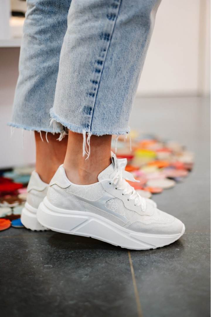 STEVE MADDEN STARLYN WHITE GLITTER