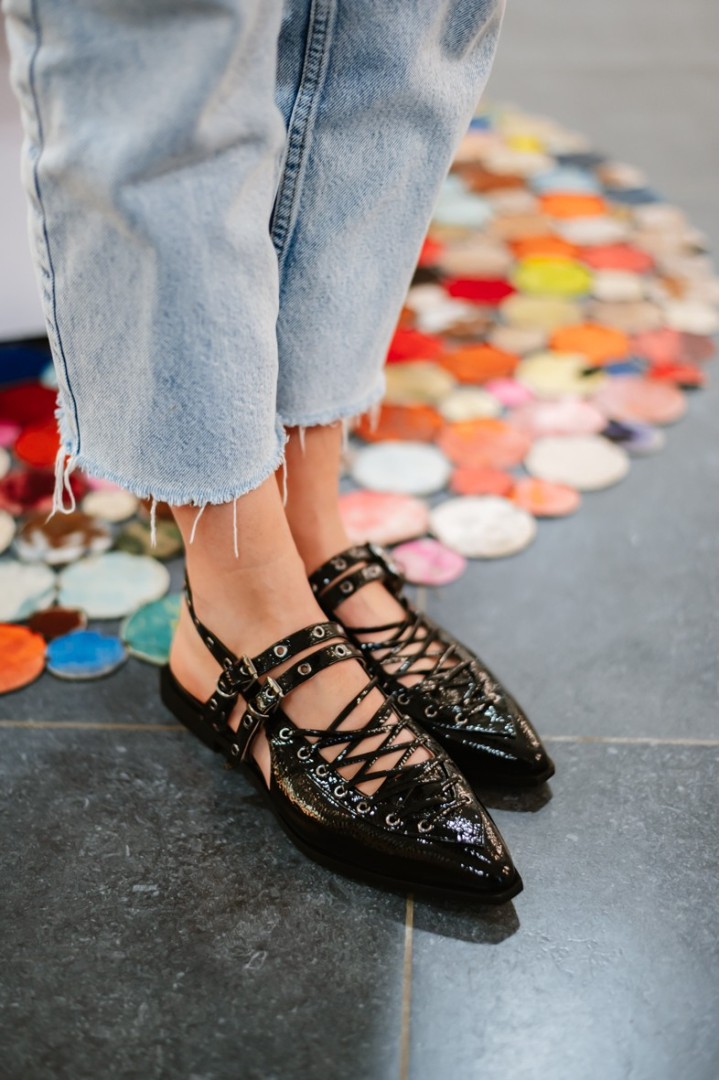 STEVE MADDEN GALANTI BLACK