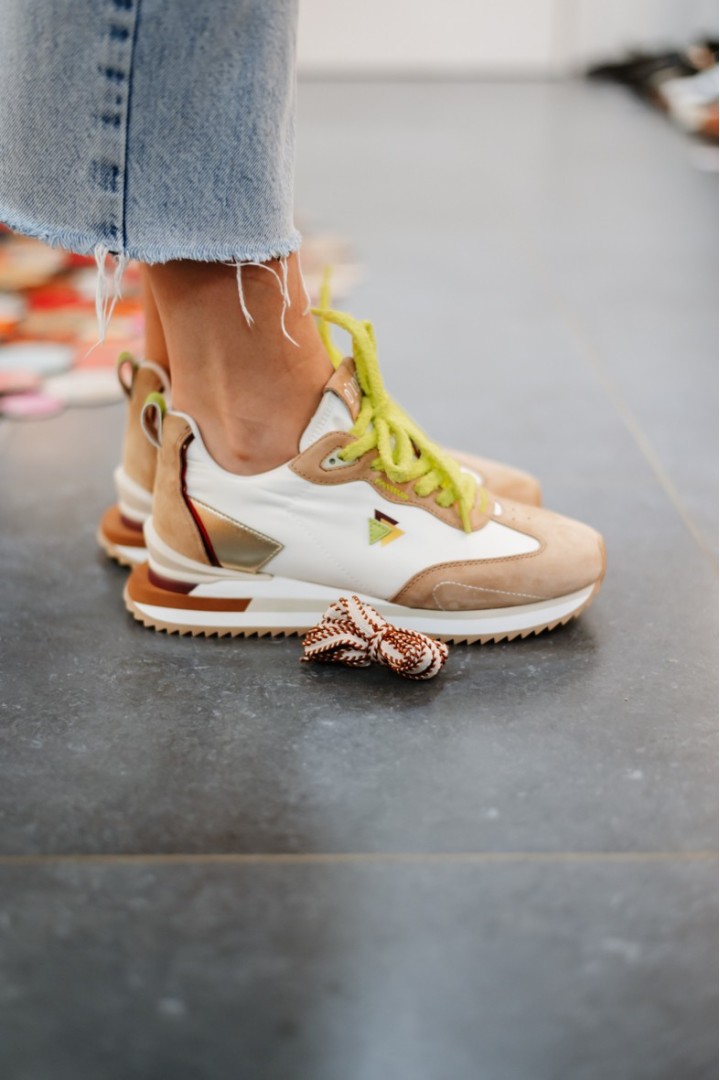 0105 LENOX TAN