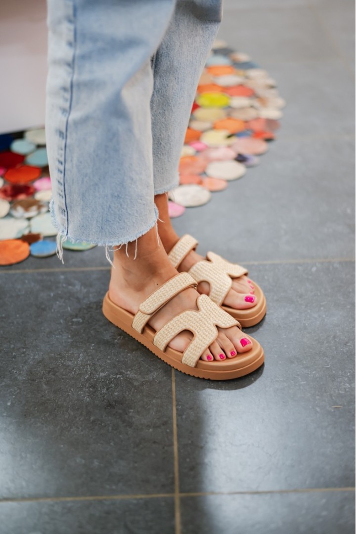 STEVE MADDEN MISSILE RAFFIA