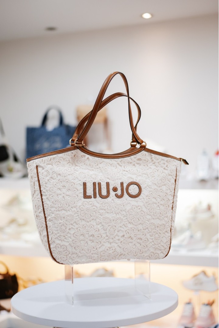 LIUJO L TOTE CREAM FERIELLE