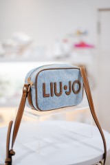 LIUJO M CAMERA CASE LIGHT DENIM FERIELLE