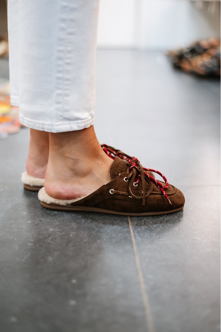 PAVEMENT PAYASMA BROWN SUEDE